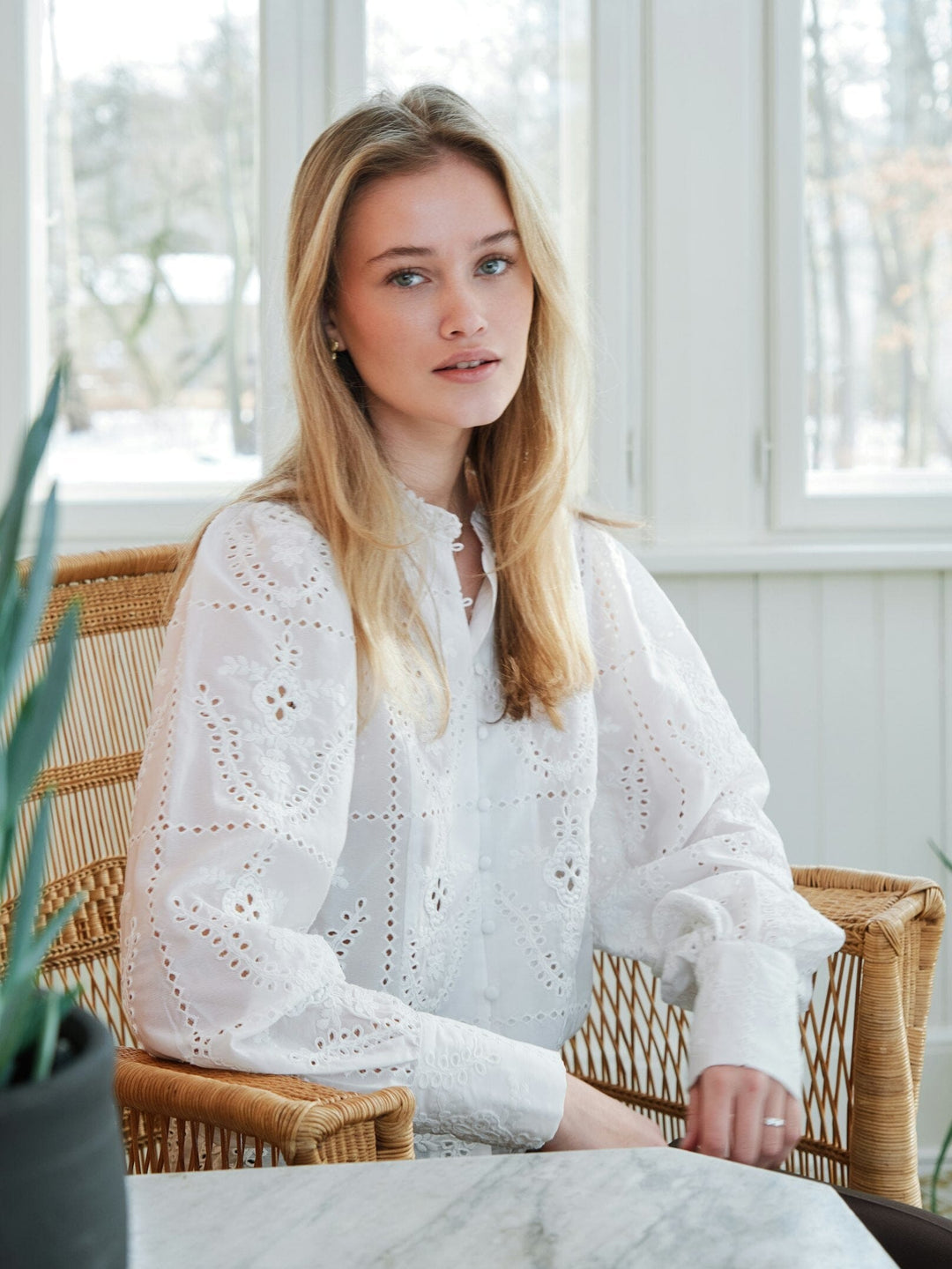 Neo Noir - Gilda Embroidery Blouse 167828 - 120 - White Bluser 