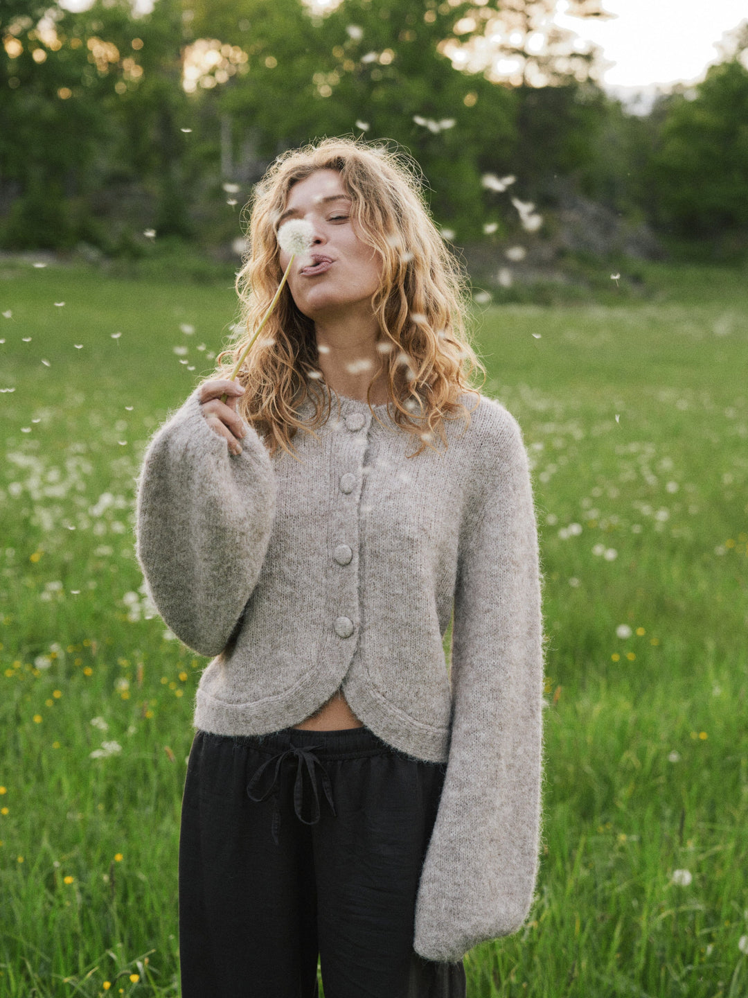 Neo Noir - Gio Fluffy Knit Cardigan 168524 - 976 - Beige Melange Cardigans 
