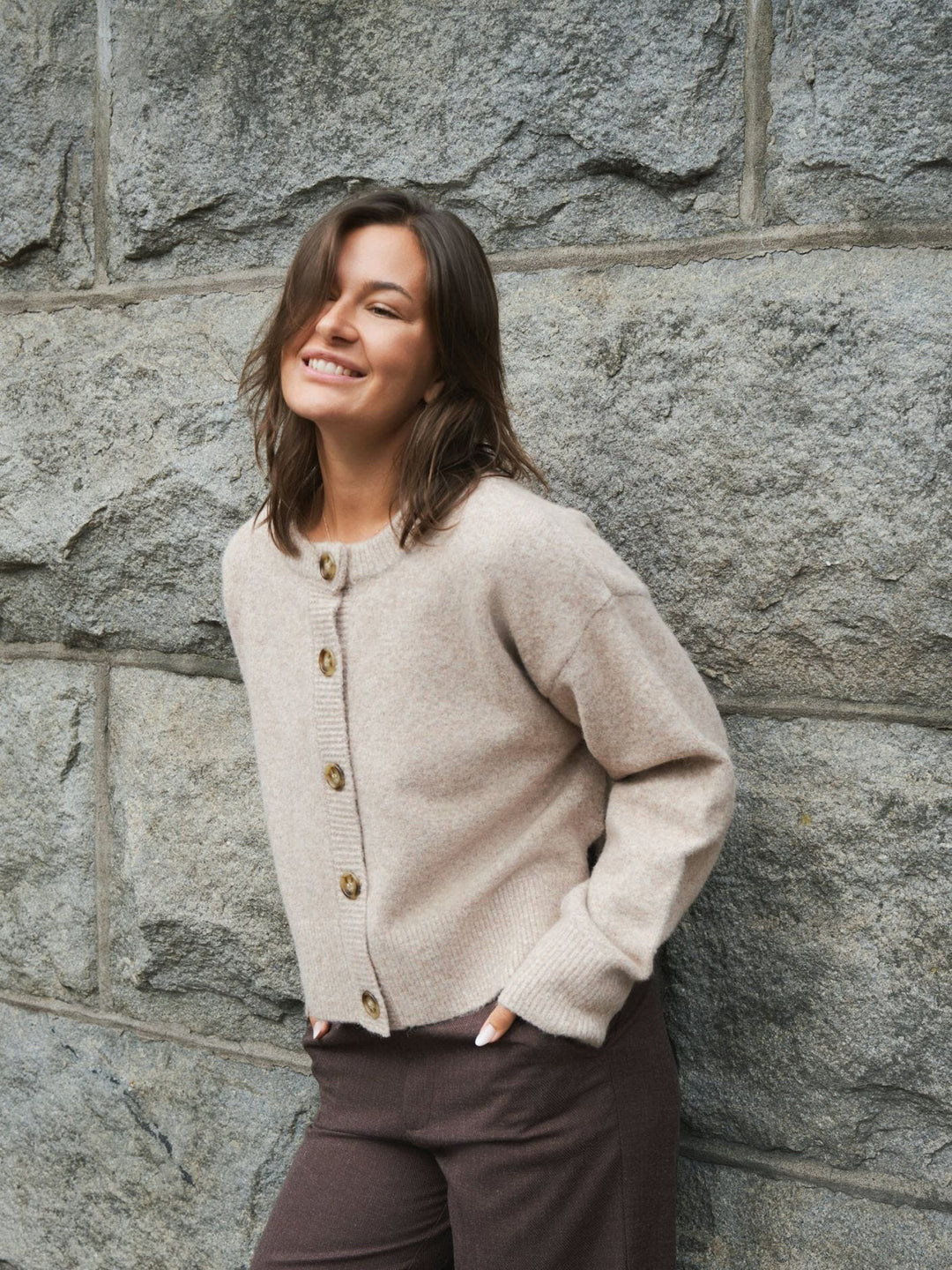 Neo Noir - Muki Knit Cardigan 165089 - 119 - Sand Melange Cardigans 