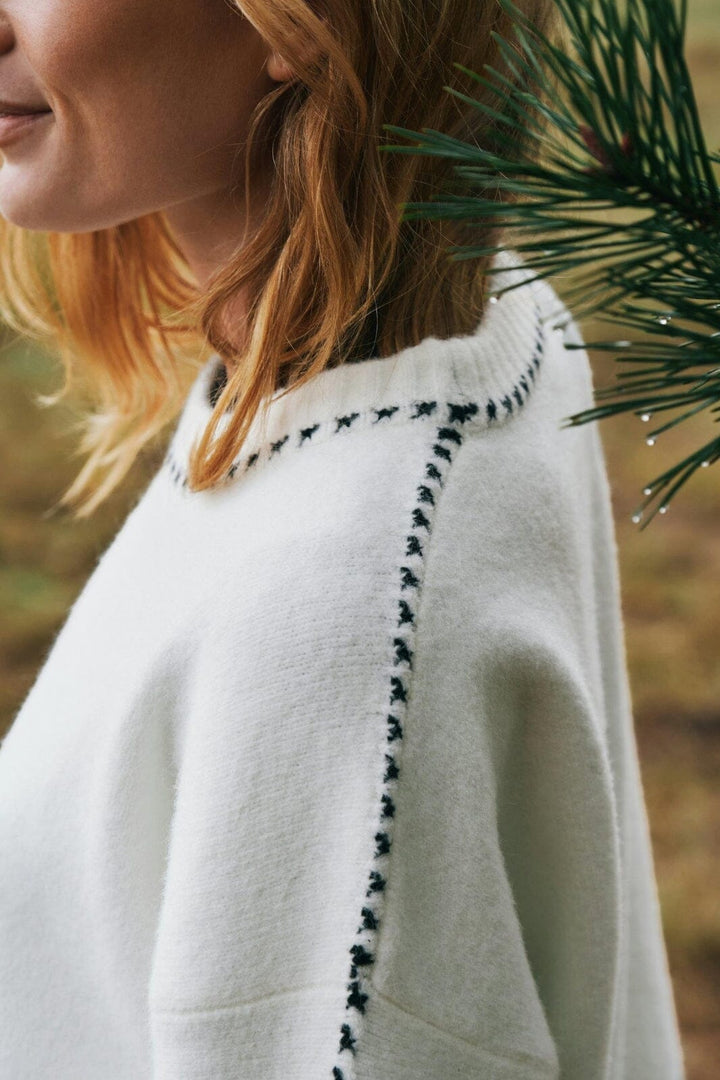 Neo Noir - Roeme Knit Stitch Blouse 164818 - 121 - Off White