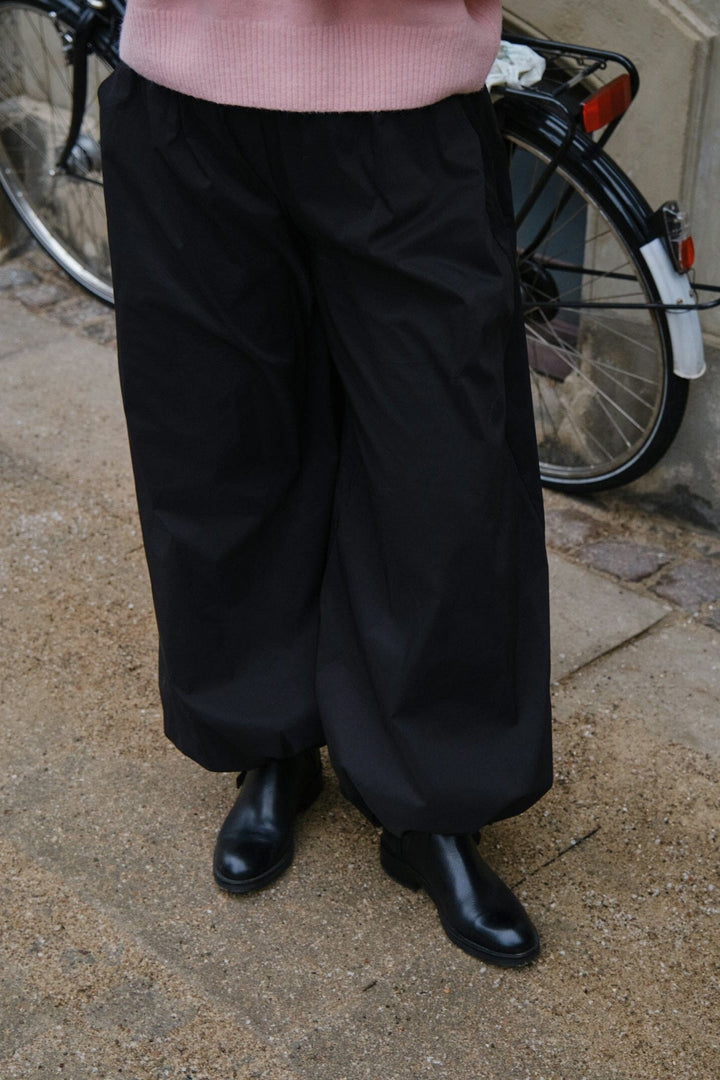 Neo Noir - Roxane Balloon Poplin Pants 167403 - 100 - Black Bukser 