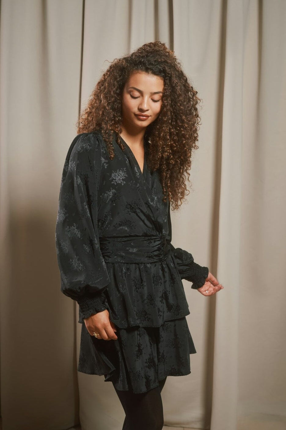 Neo Noir - Sigga Jacquard Dress 170546 - 100 - Black