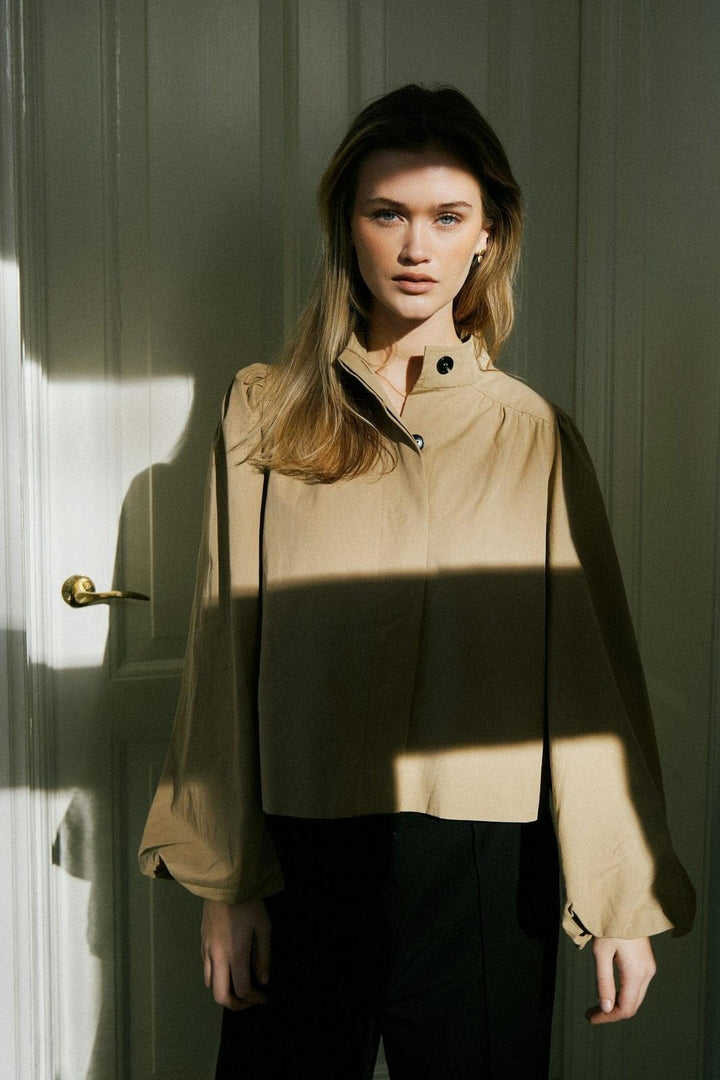 Neo Noir - Tirsa Twill Jacket 168103 - 213 - Sand Jakker 