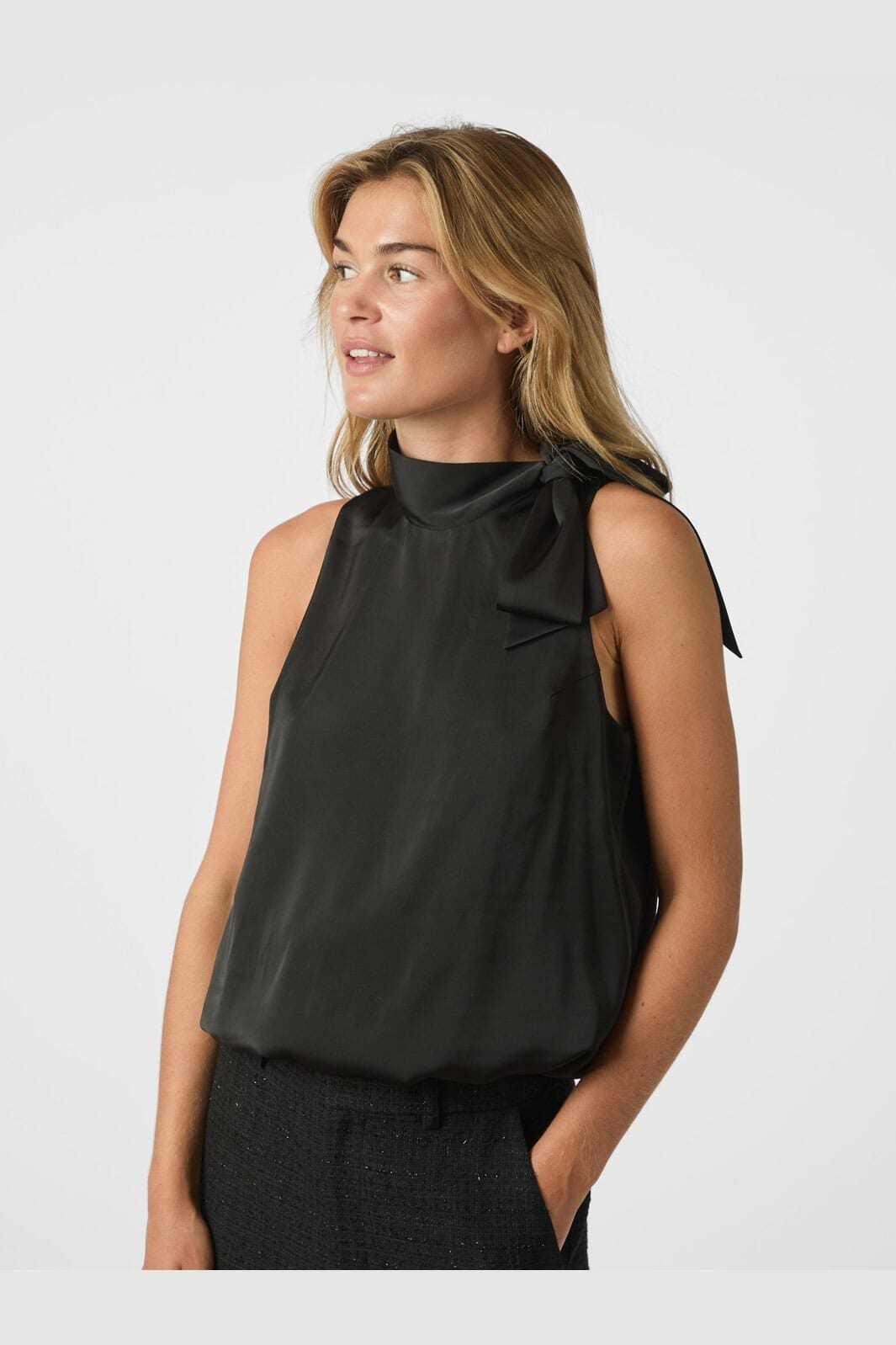 Neo Noir - Veda Drapy Satin Top 166605 - 100 - Black