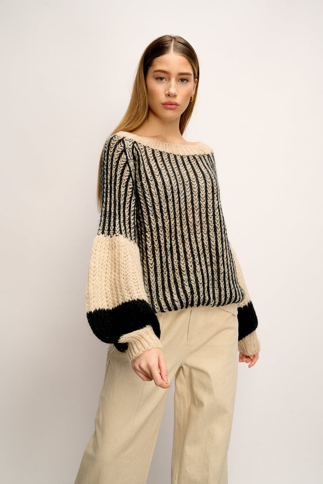 Noella - Liana Knit Sweater - Cream/black Strikbluser 