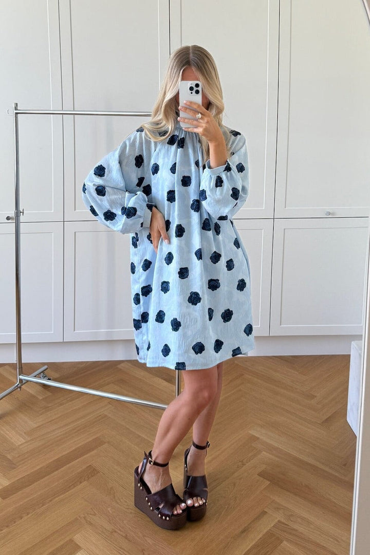 Noella - N-Lorenia Dress 16500001 - 1510 - Delice Blue Print Kjoler 