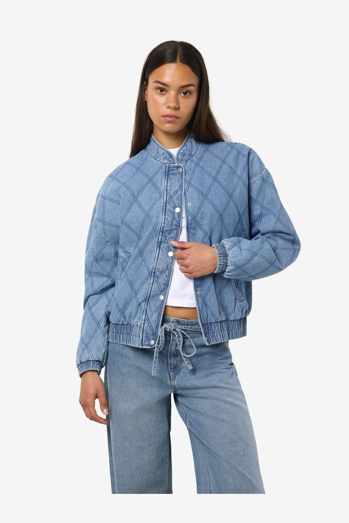 Noisy May - Nmclaire Quilt Denim Jacket - 4806022 Light Blue Denim