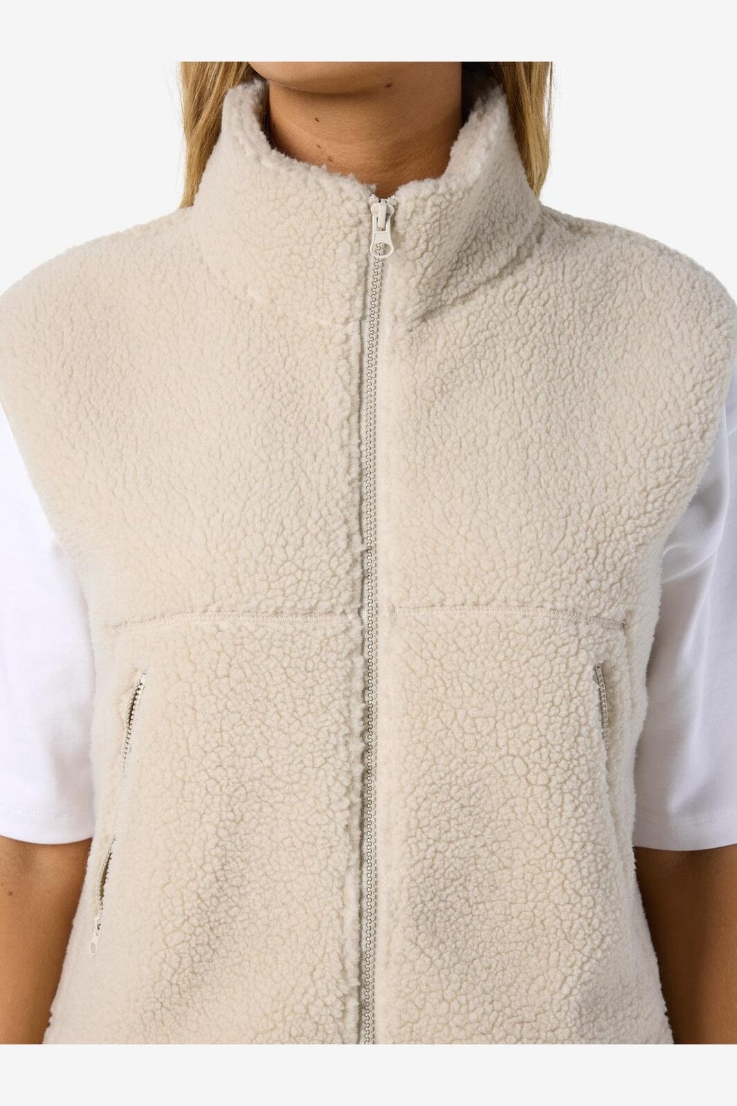 Noisy May - Nmmasey Short Teddy Vest - 4982039 Silver Lining