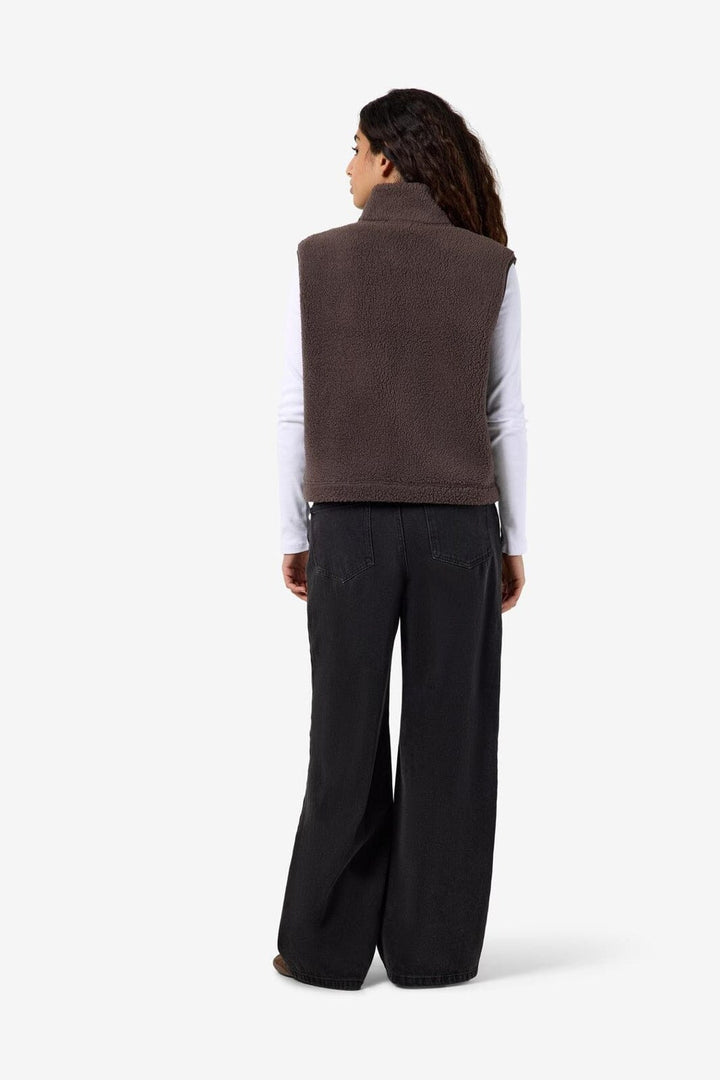 Noisy May - Nmmasey Short Teddy Vest - 5138440 Chocolate Brown