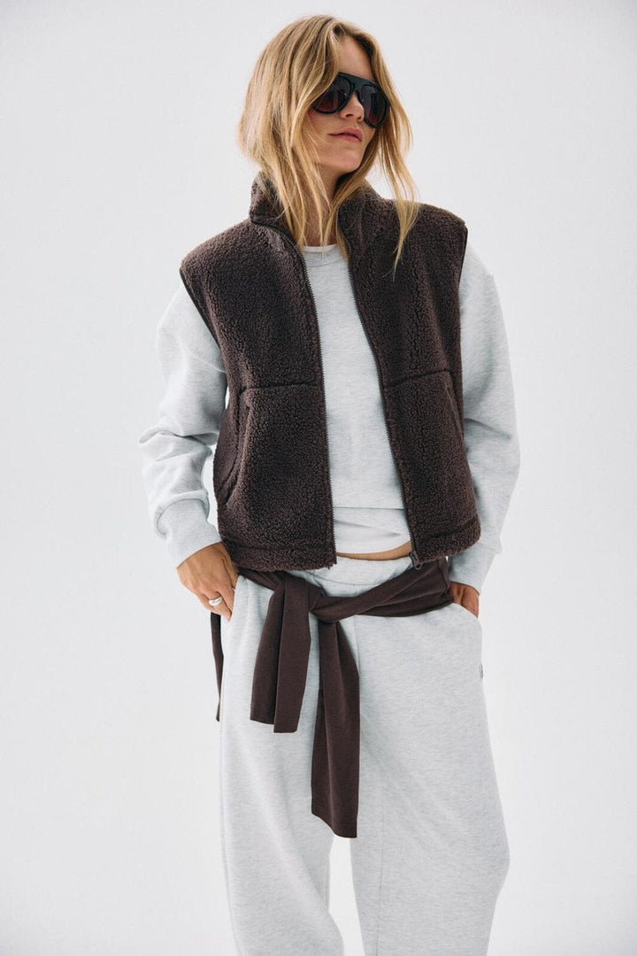 Noisy May - Nmmasey Short Teddy Vest - 5138440 Chocolate Brown
