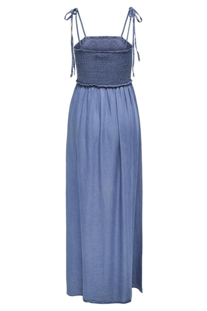 Only - Onlcharis Life Smock Maxi Dress - 4730821 Medium Blue Denim Kjoler 