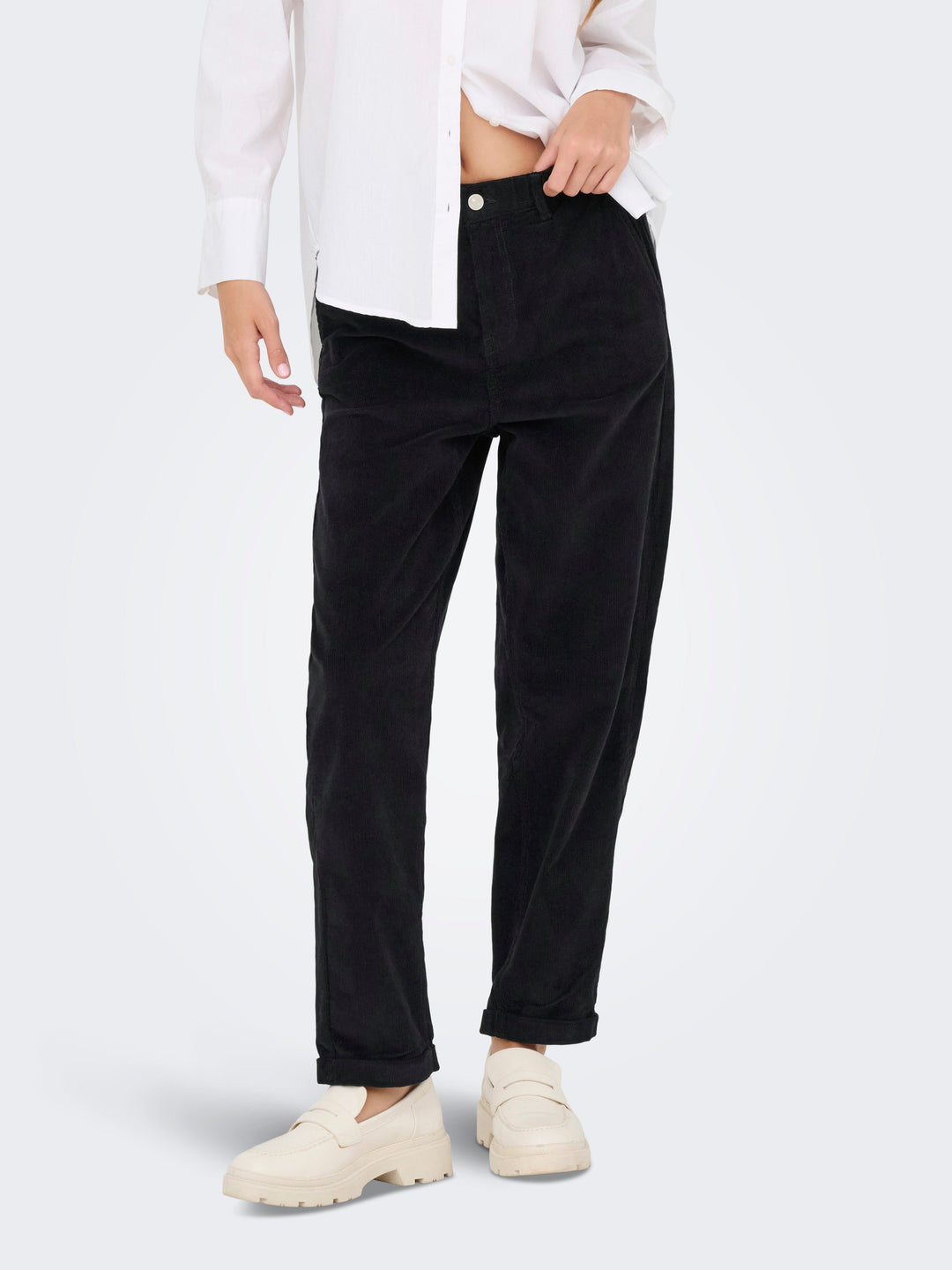 Only - Onlflora Ela Cord Carrot Pant - 4884687 Black Bukser 