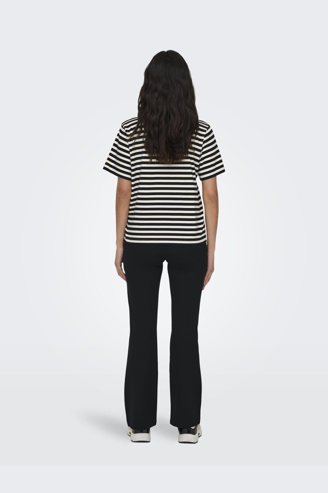 Only - Onllivina S/S Stripe Tee - 4022400 Cloud Dancer Black Stripes