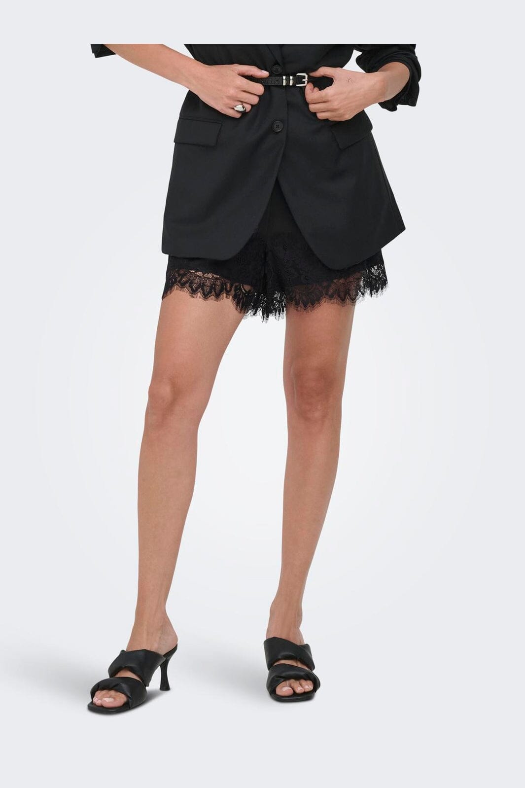 Only - Onlmenus Lace Satin Shorts - 5131877 Black Black Lace