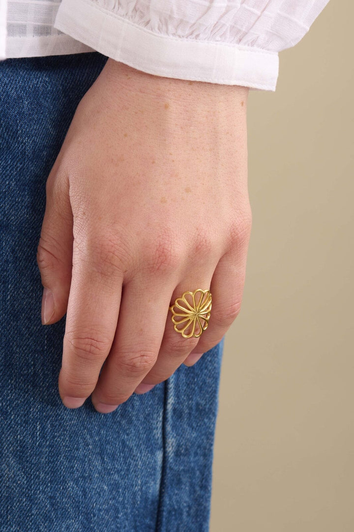Pernille Corydon Jewellery - Large Bellis Ring Adj. - Gold Plated Ringe 