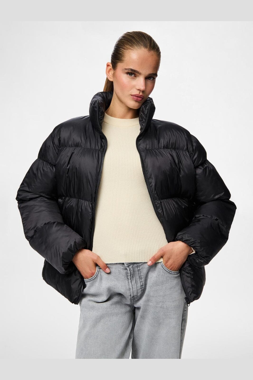 Pieces - Pcmilla Shiny Puffer Jacket - 4942996 Black