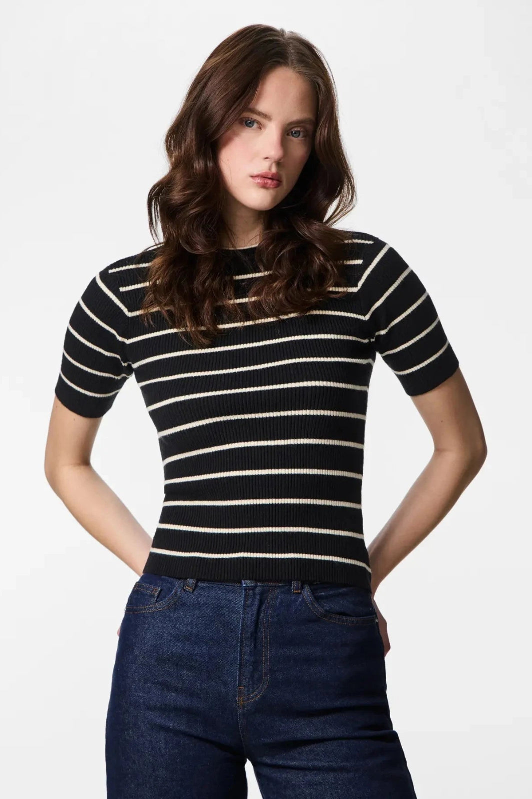 Pieces - Pcmira Ss O-Neck Knit - 4899818 Black Birch Narrow T-shirts 