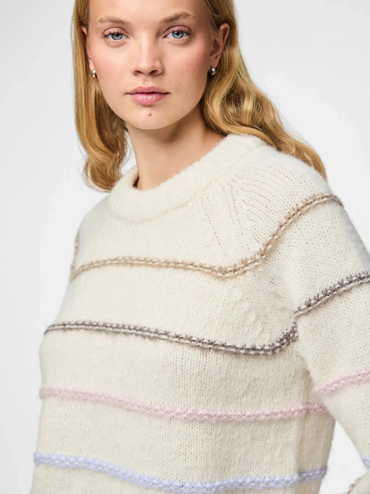 Pieces - Pcnelia Ls O-Neck Knit - 4803220 Birch Grei/More/Dapi/Blaven Strikbluser 