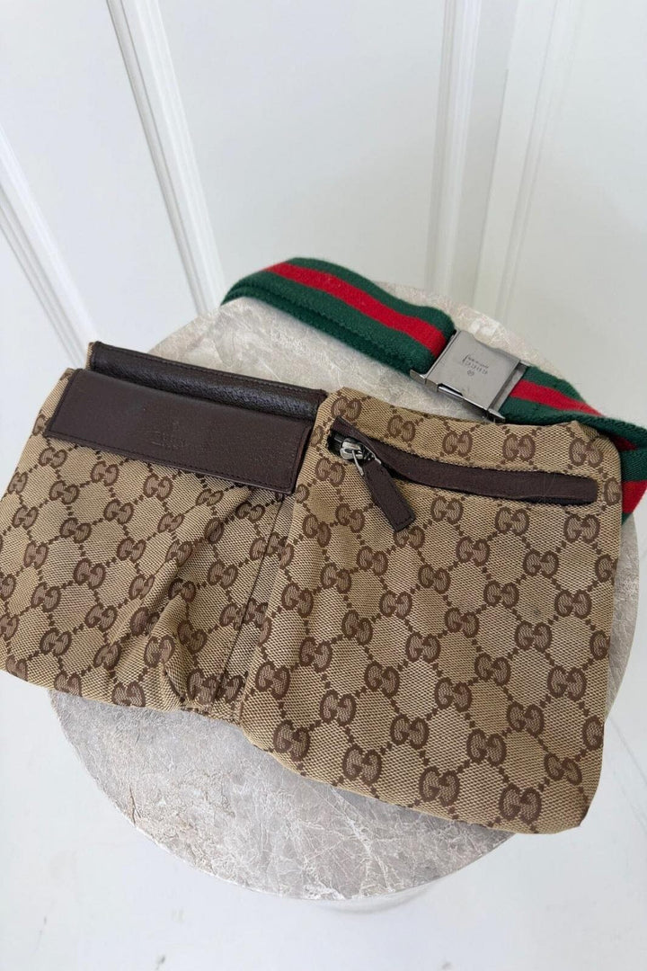 Preloved Vintageline X Molly&My - Gucci Bumbag 3336 – Vintage - Logo Bæltetasker 