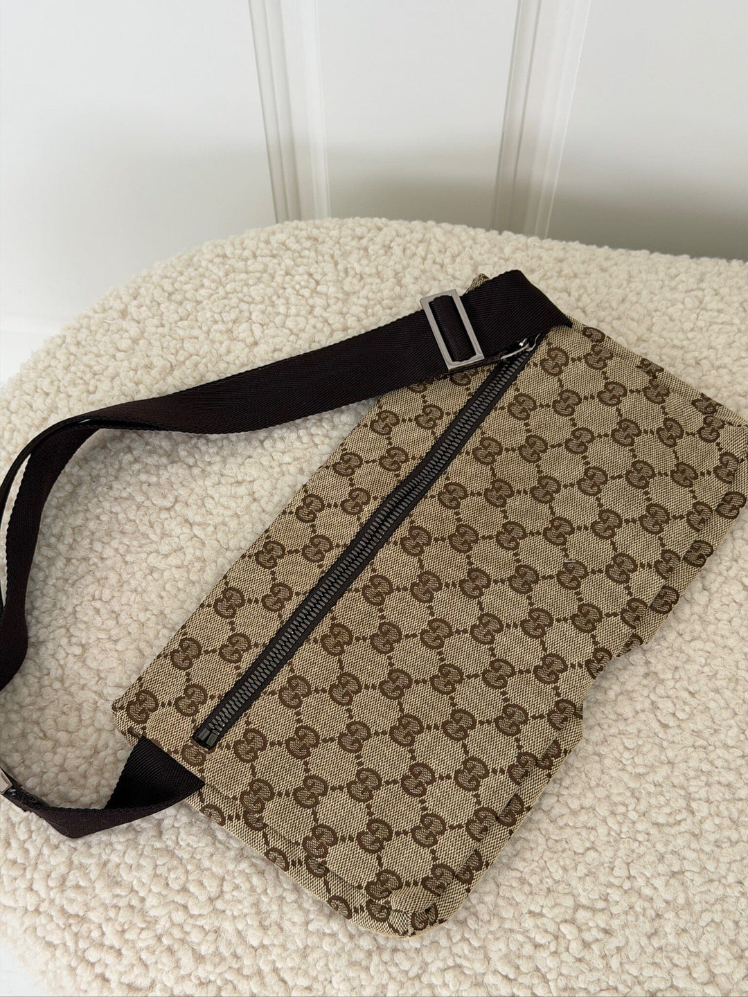 Preloved Vintageline x Molly&My - Gucci Bumbag – Vintage 1 - Logo Bæltetasker 