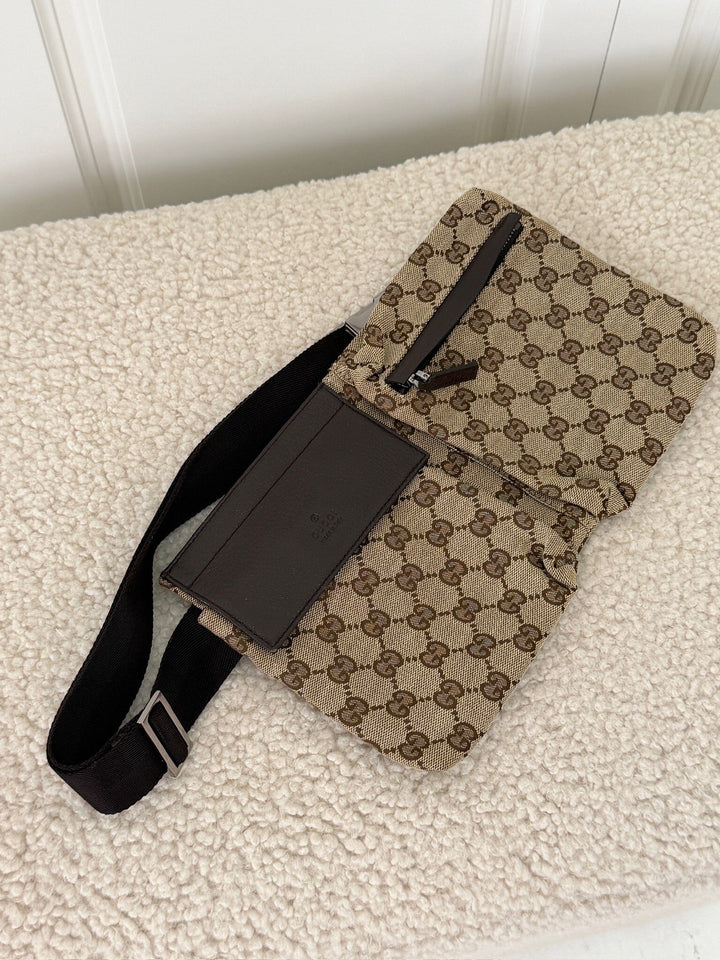 Preloved Vintageline x Molly&My - Gucci Bumbag – Vintage 1 - Logo Bæltetasker 