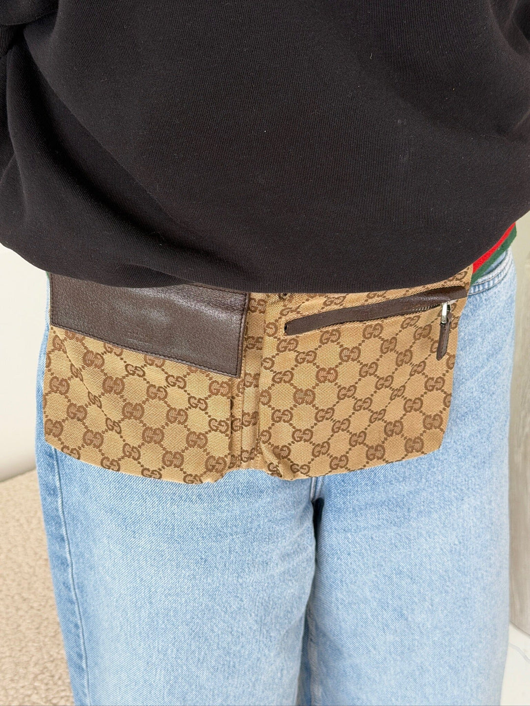 Preloved Vintageline x Molly&My - Gucci Bumbag – Vintage 2 - Logo Bæltetasker 