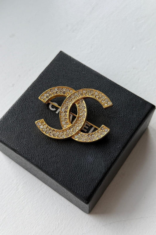 Preloved Vintageline x Molly&My - Vintage Chanel Broche – 24k Guldbelagt & Zirkoner - 24k Guldbelagt Metal Smykker 