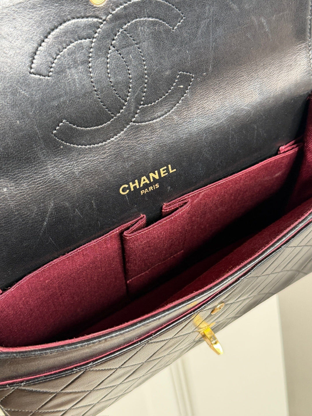 Preloved Vintageline x Molly&My - Vintage Chanel Classic Medium Item 1 - Black 