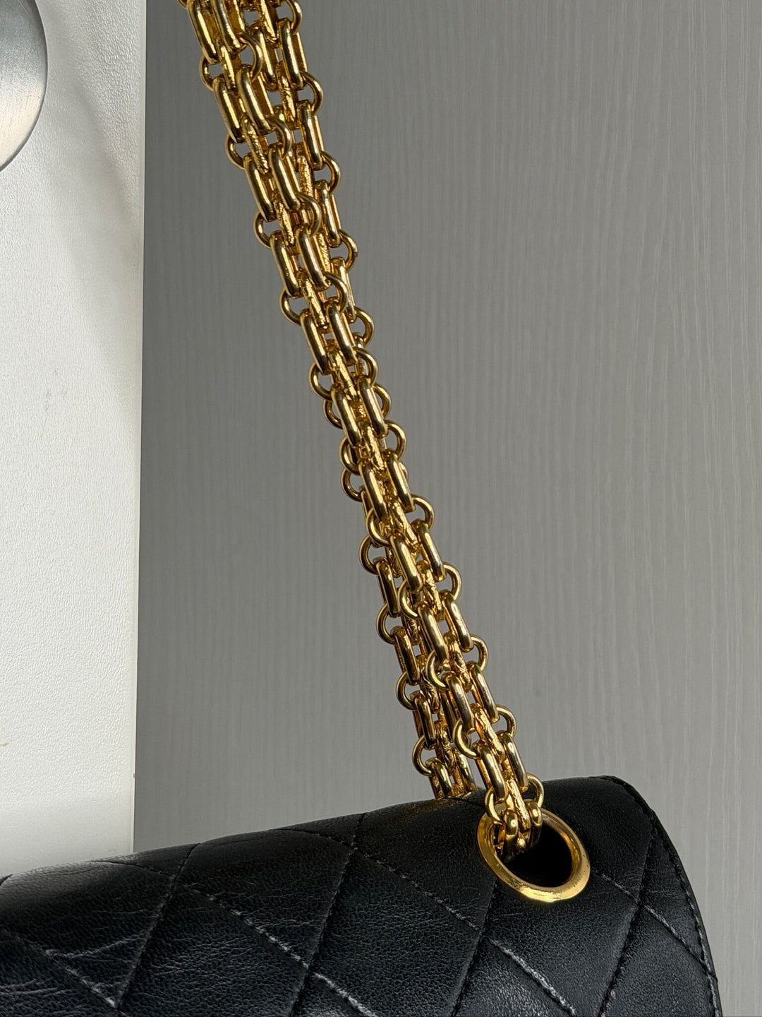 Preloved Vintageline x Molly&My - Vintage Chanel Classic Medium Item 1 - Black 