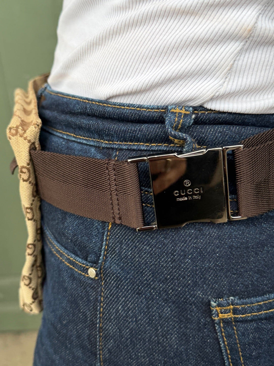 Preloved Vintageline x Molly&My - Vintage Gucci Bum Item 1 - Logo 