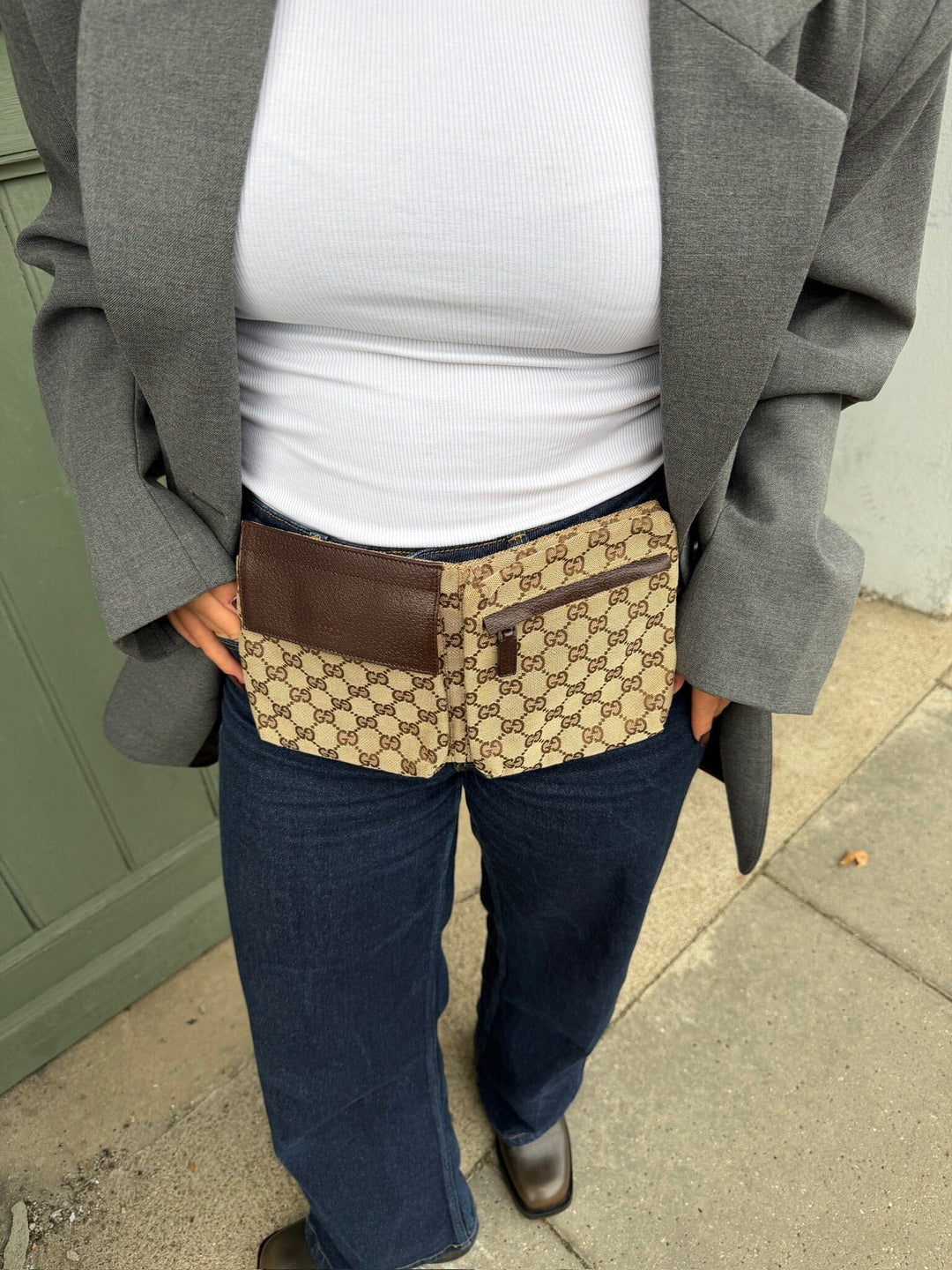 Preloved Vintageline x Molly&My - Vintage Gucci Bum Item 1 - Logo 