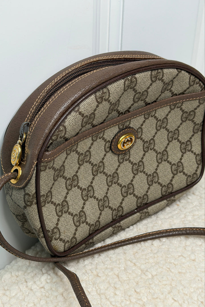 Preloved Vintageline x Molly&My - Vintage Gucci Crossbody Item 1 - Logo Tasker 