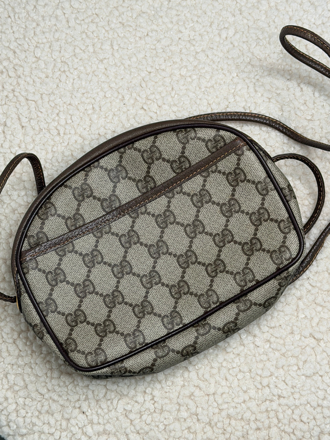 Preloved Vintageline x Molly&My - Vintage Gucci Crossbody Item 1 - Logo Tasker 