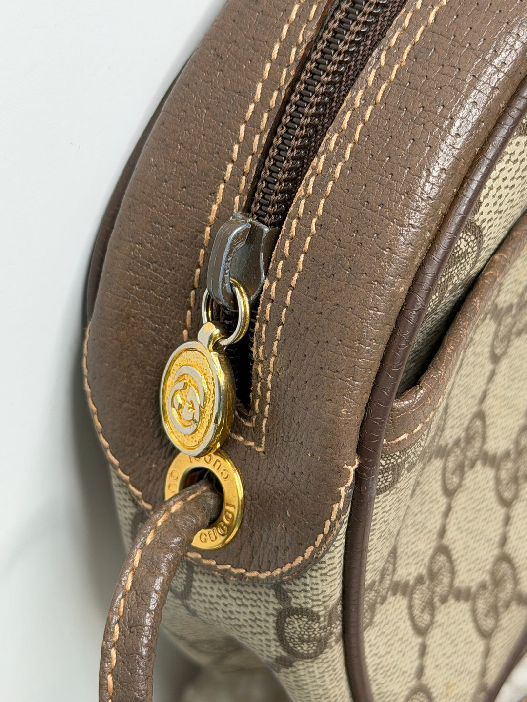 Preloved Vintageline x Molly&My - Vintage Gucci Crossbody Item 1 - Logo Tasker 