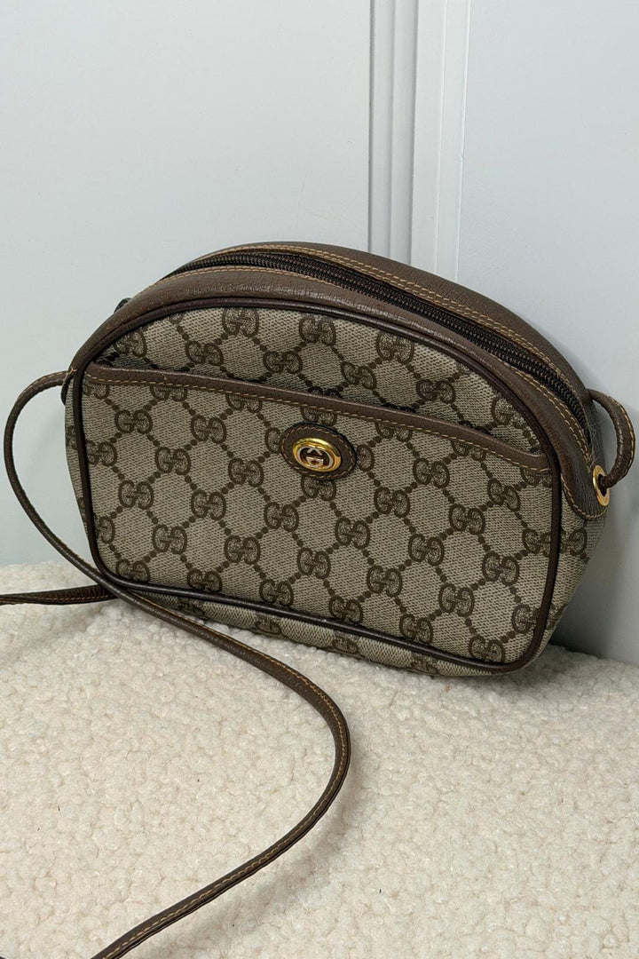 Preloved Vintageline x Molly&My - Vintage Gucci Crossbody Item 1 - Logo Tasker 