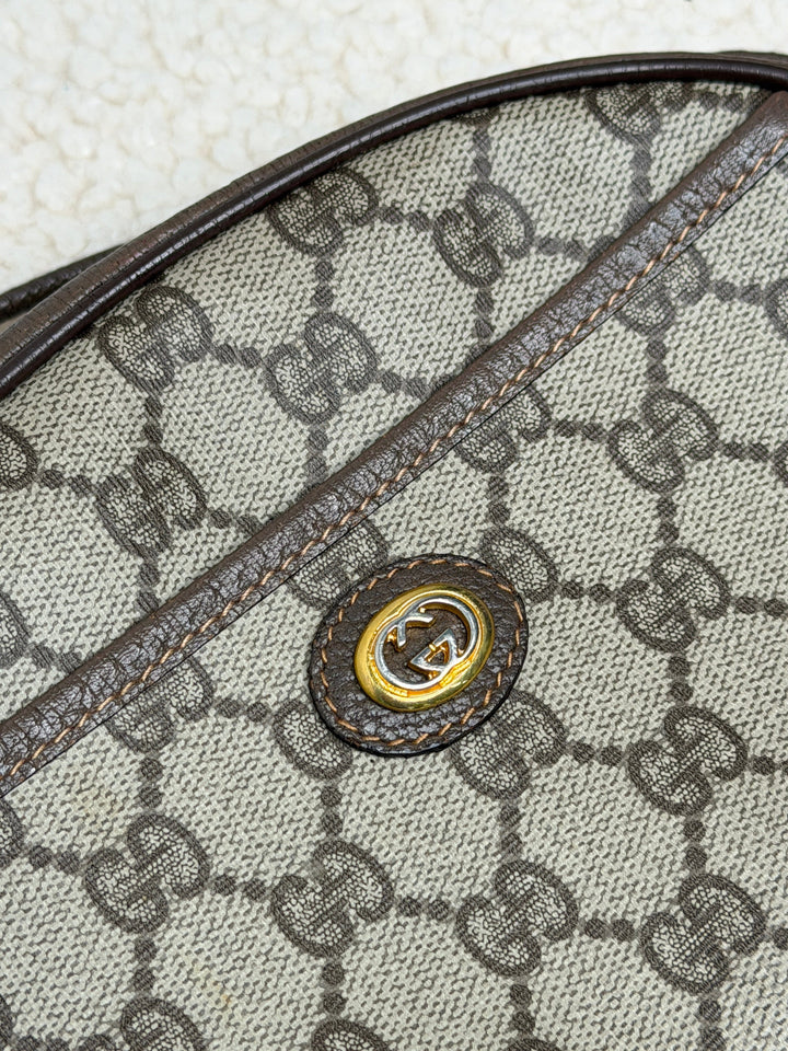 Preloved Vintageline x Molly&My - Vintage Gucci Crossbody Item 1 - Logo Tasker 