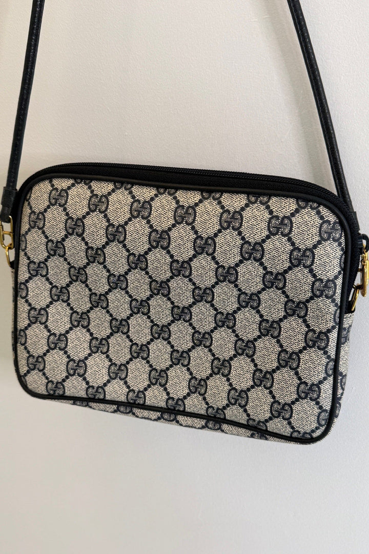 Preloved Vintageline x Molly&My - Vintage Gucci Crossbody - Logo Tasker 