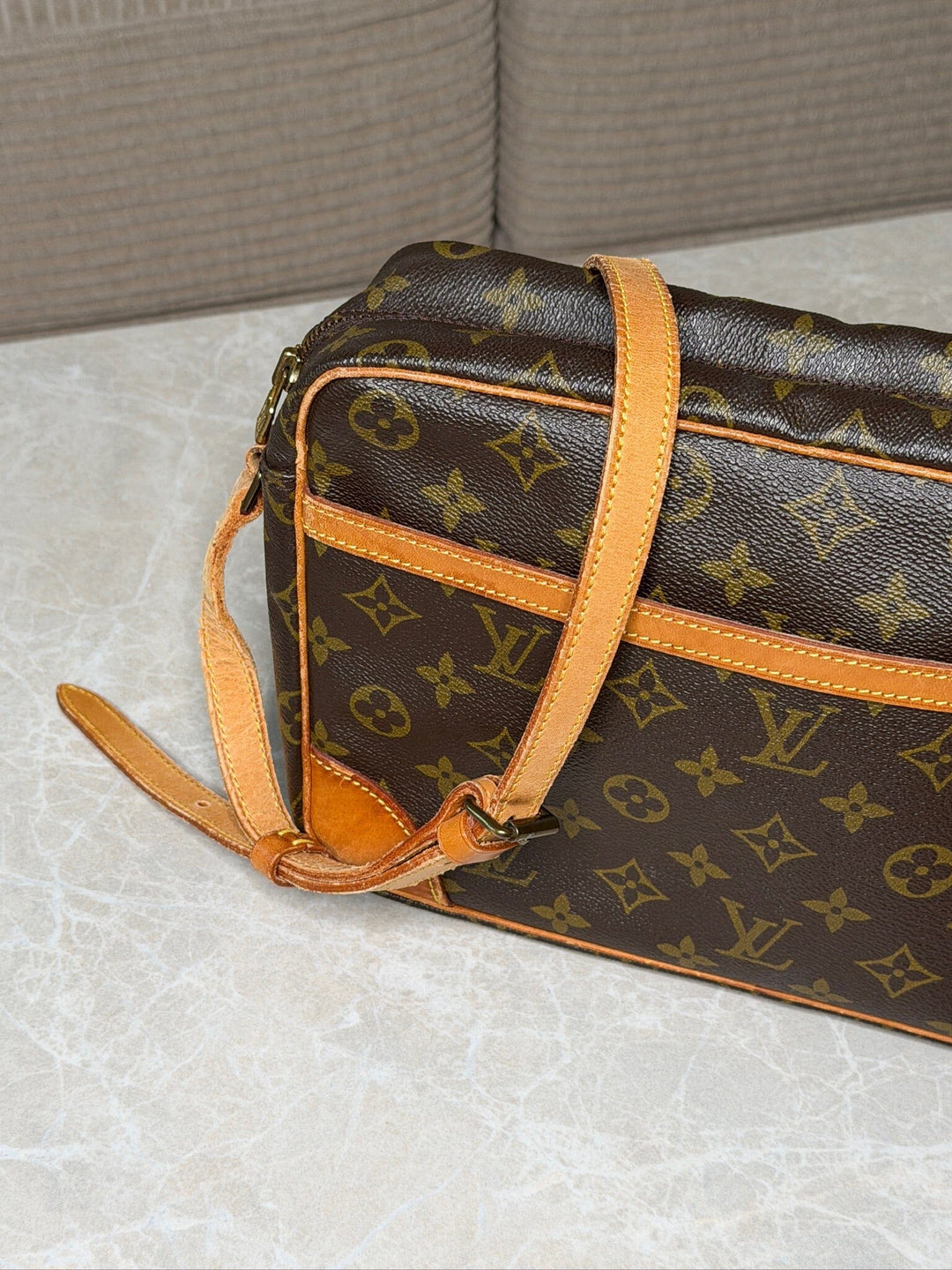 Preloved Vintageline x Molly&My - Vintage Louis Vuitton Trocadéro 30 - Brown 