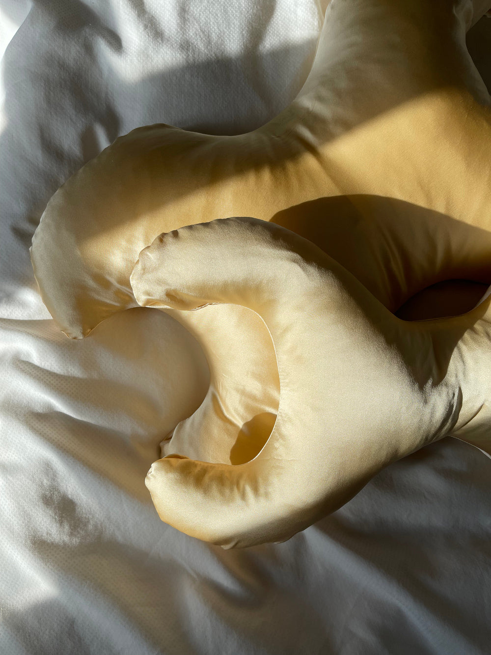 Save My Face - Le Grand - stor pude med 100% silkebetræk Gold Puder 