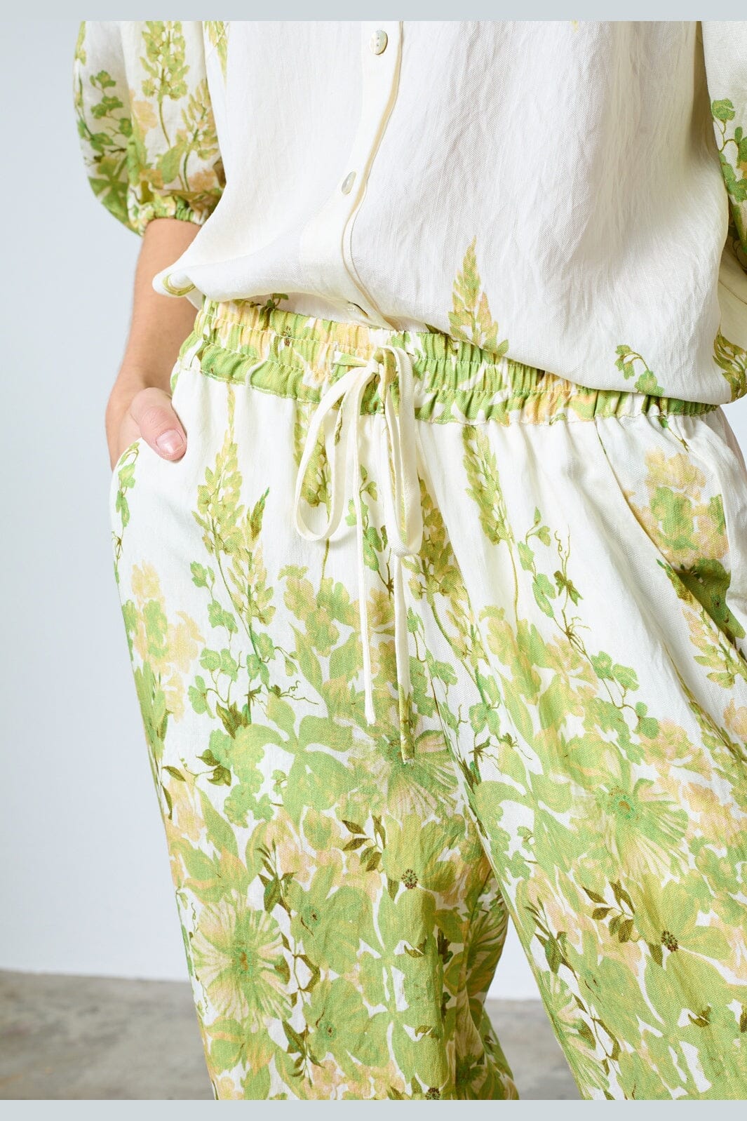 Sisters Point - Ella-Pa53 19733 - 812 - Matcha Flower