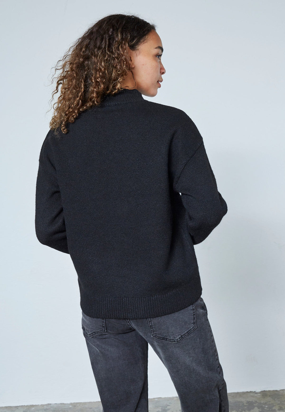 Sisters Point - Luca-Pu 19076 - 000 - Black Strikbluser 