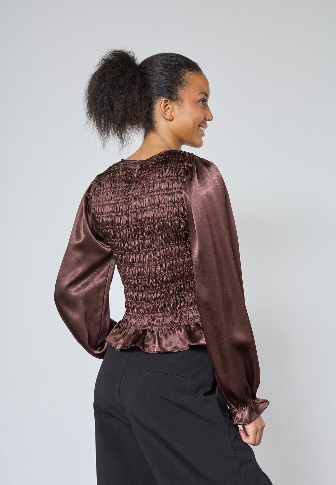 Sisters Point - Nix-Ls14 19514 - 200 - Brown Bluser 