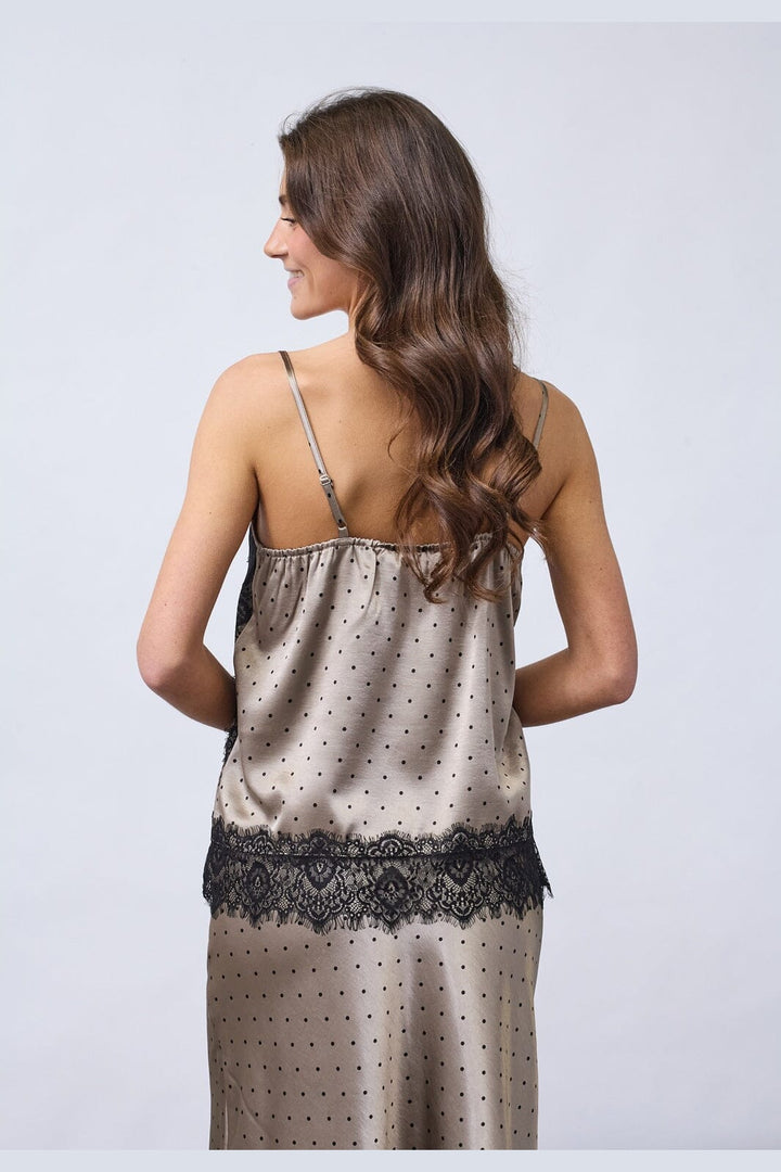 Sisters Point - Valerie-St 19799 - 802 - Earth Dot