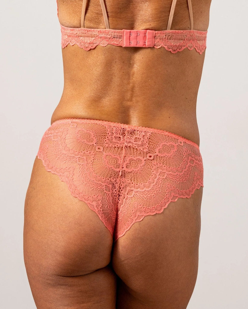Understatement Underwear - Lace Cheeky - Coral/Sand Trusser 