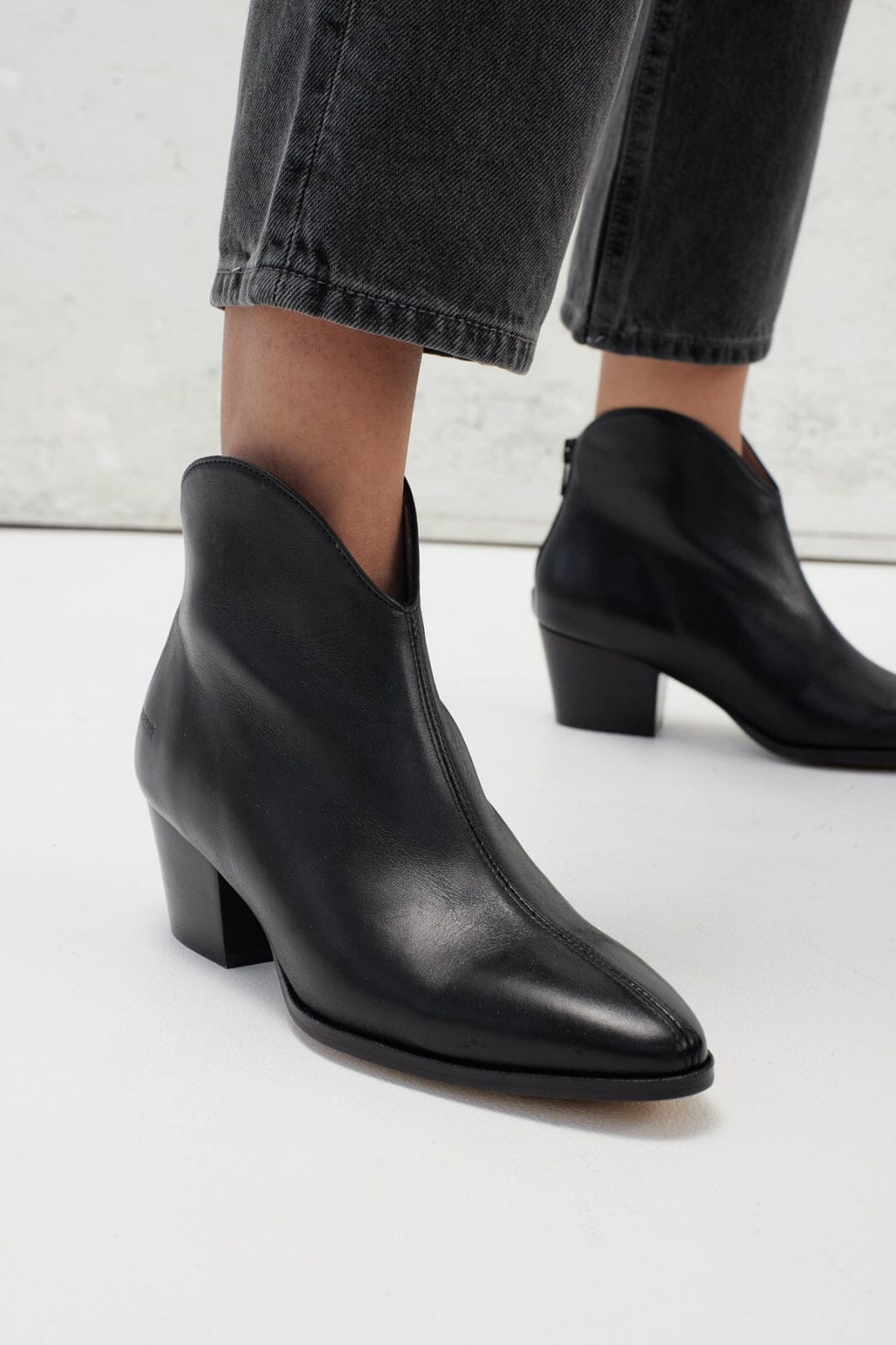 Angulus - Boot with heel - 1604 Black Støvler 