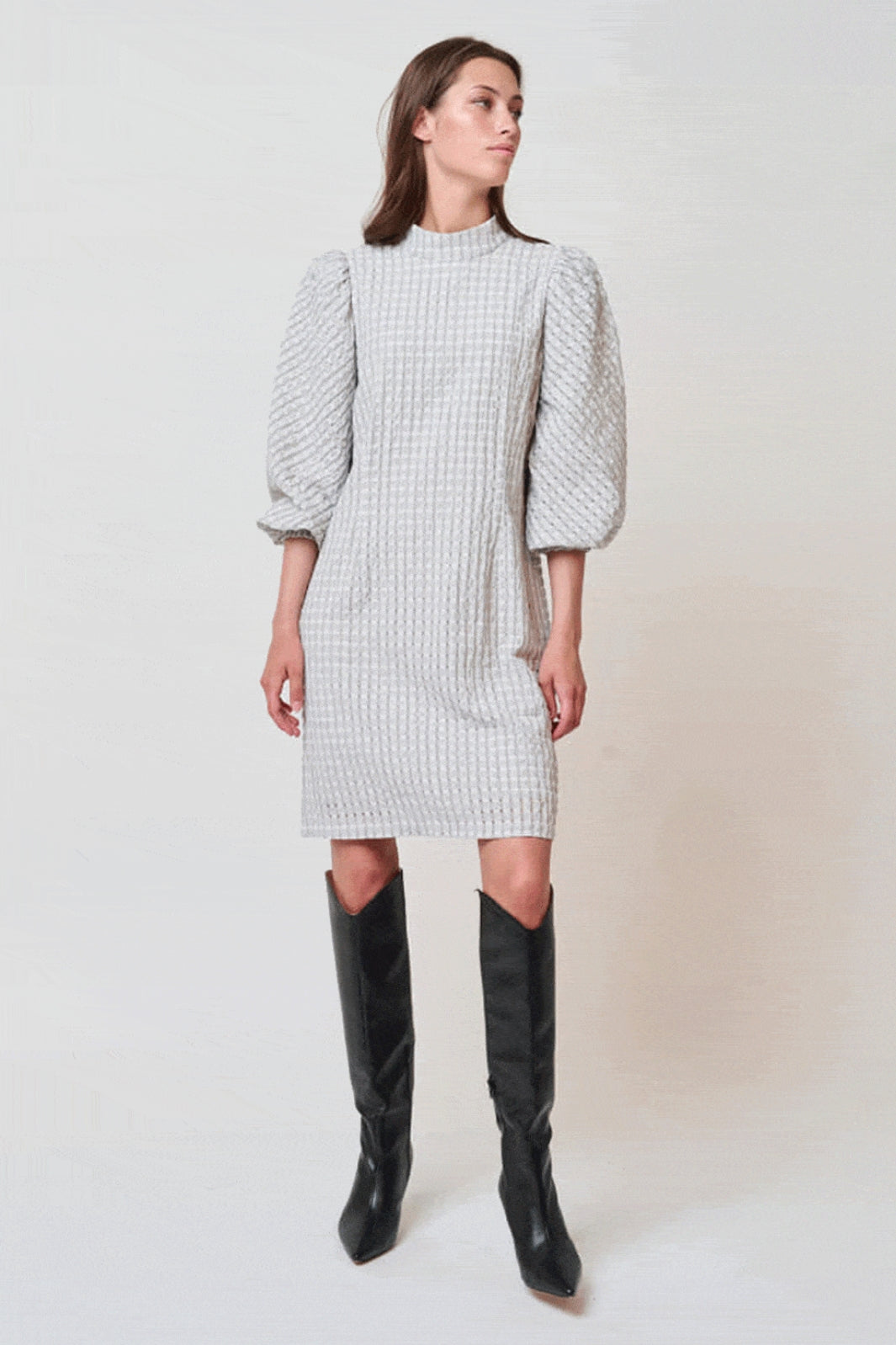Bruuns Bazaar - Dianella Davida dress - Gray Down Kjoler 