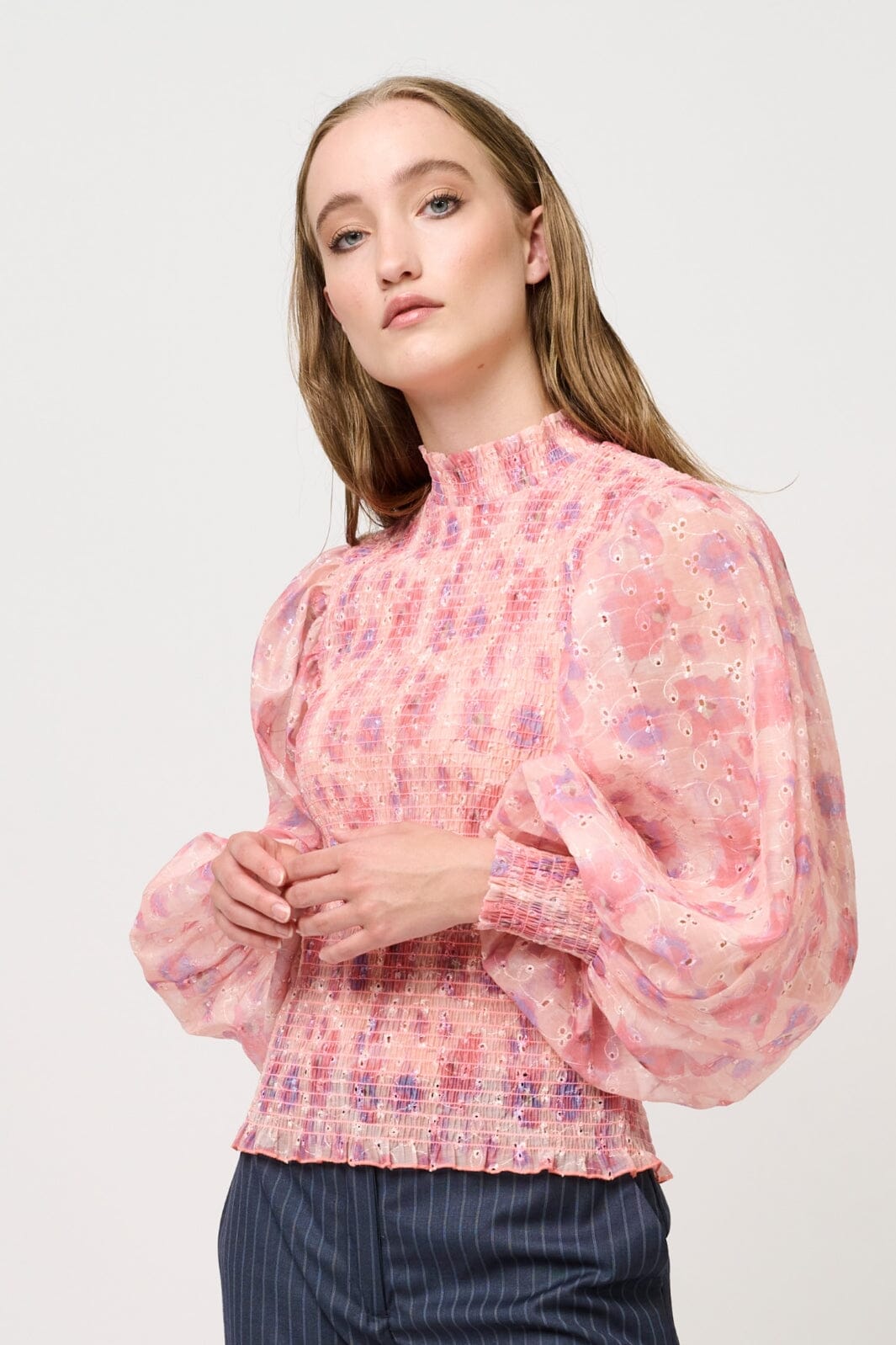 Bruuns Bazaar - Hyssop Silke blouse - Pink print Bluser 