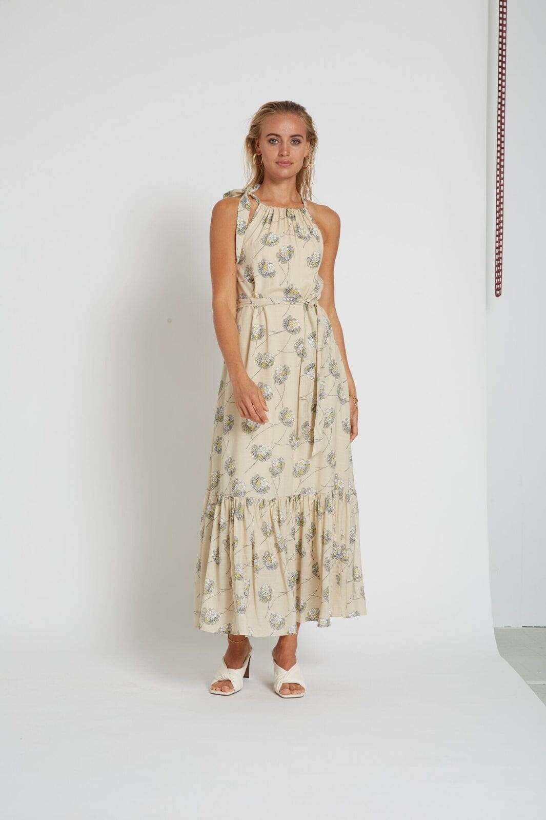 Bruuns Bazaar - Oleander Brunda dress - Flower Sand Kjoler 