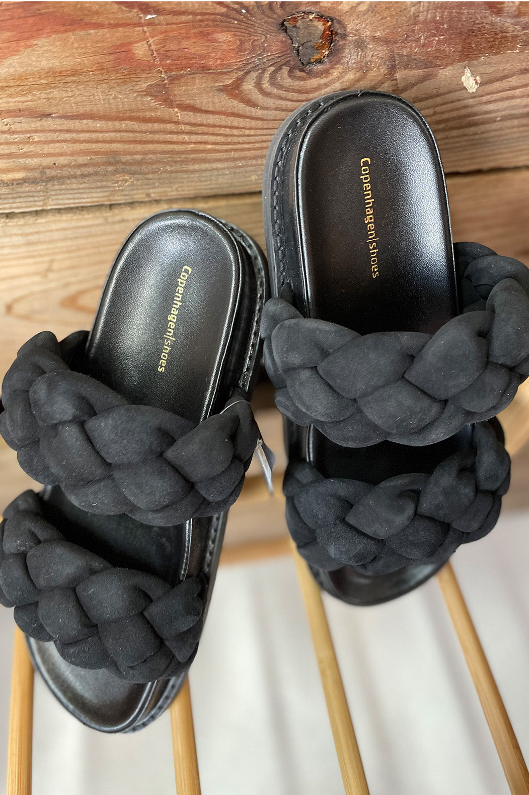 Copenhagen Shoes - Fashionista Suede 22 - 0001 Black Sandaler 