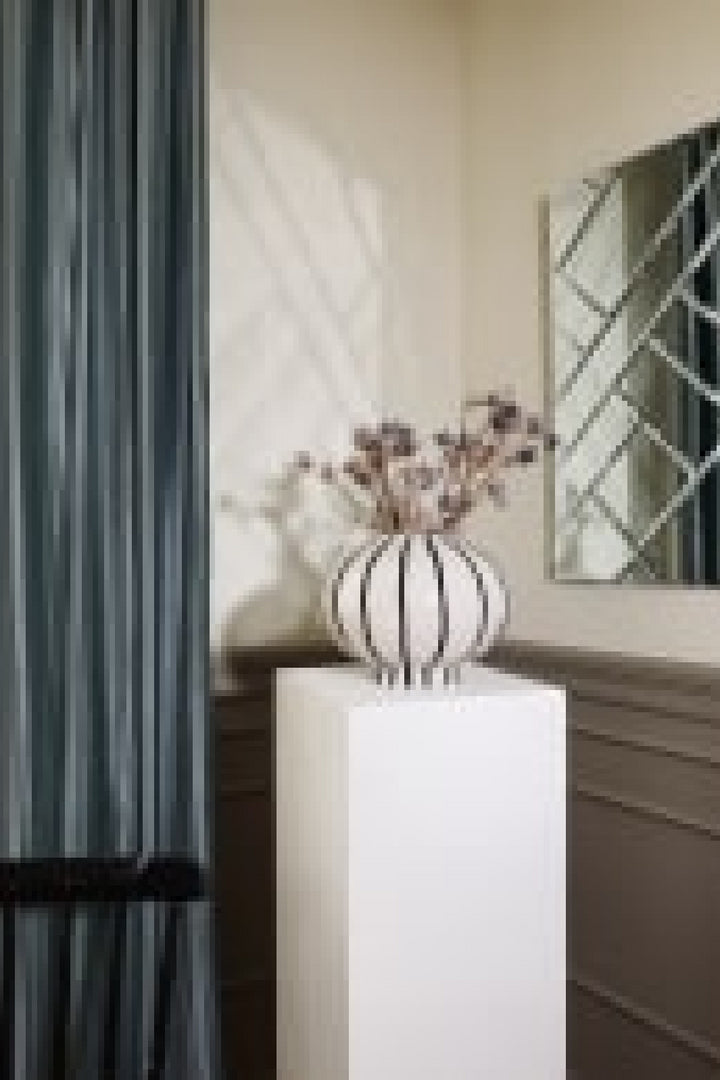 Eden Outcast - Cocoon Vase - Beige Vaser 